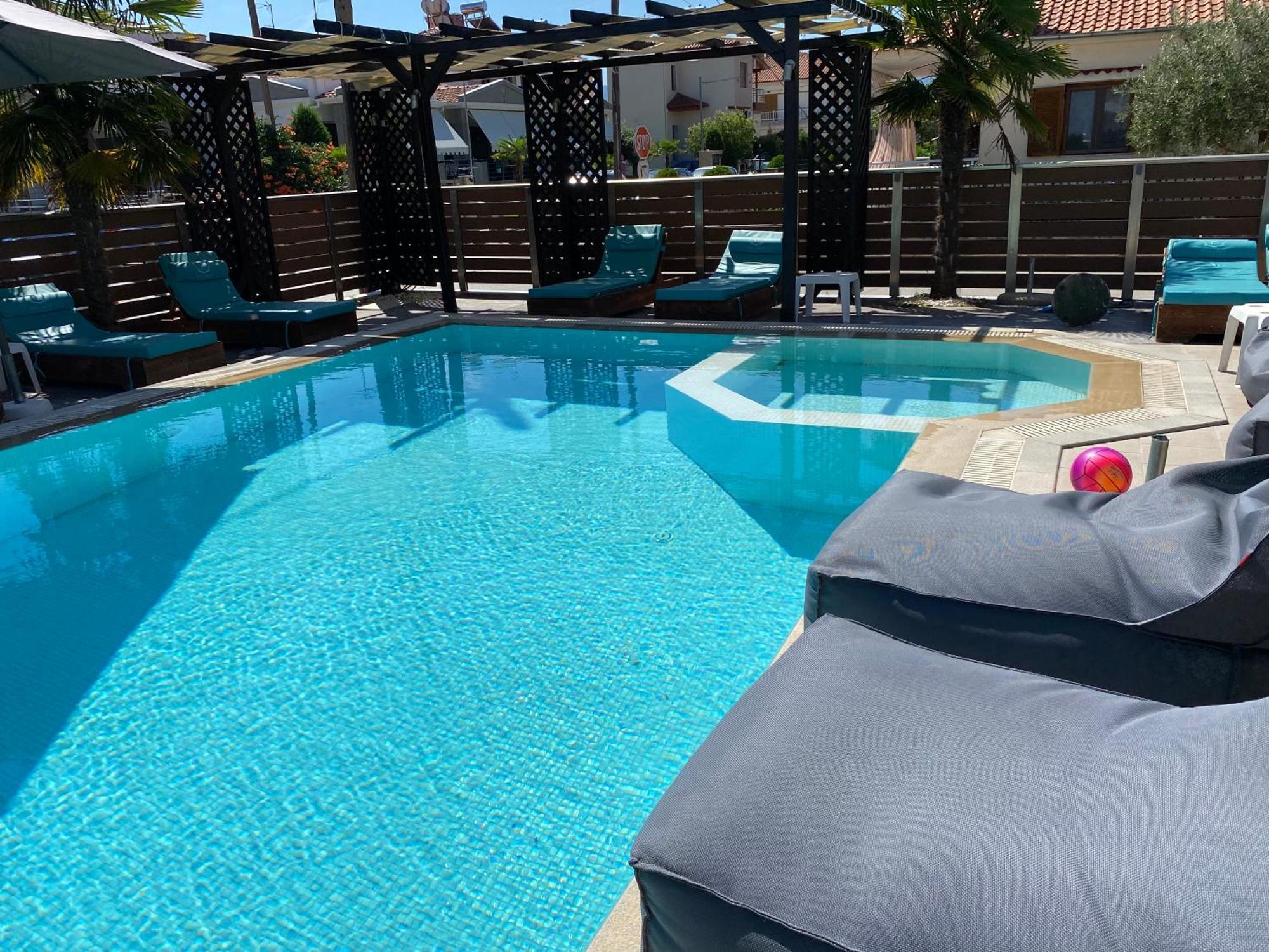 Sea Pearl Luxury Apartments Nea Vrasna Ngoại thất bức ảnh